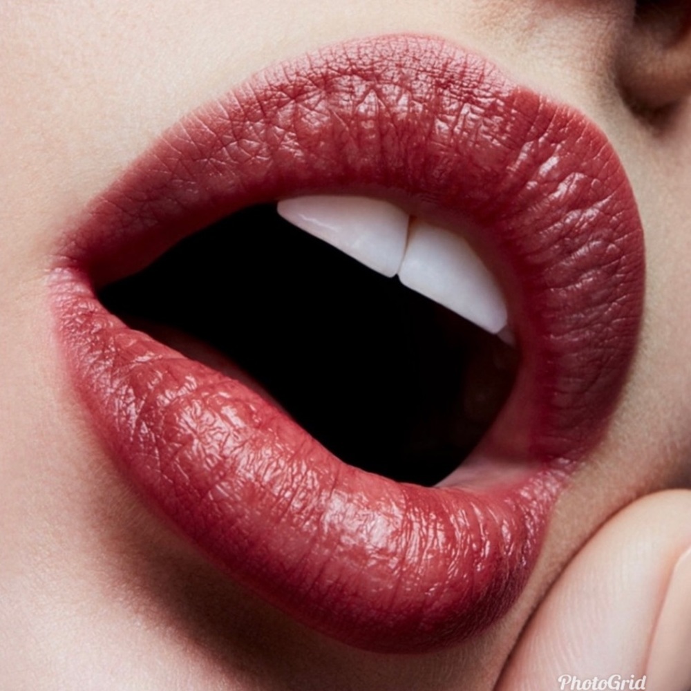 MAC Satin Lipstick 💄